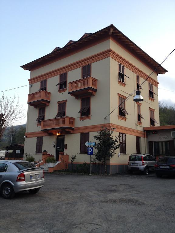 Albergo Chiara Savignone Εξωτερικό φωτογραφία